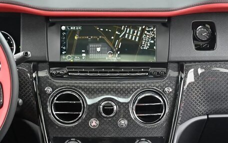 Rolls-Royce Cullinan, 2024 год, 42 500 000 рублей, 9 фотография