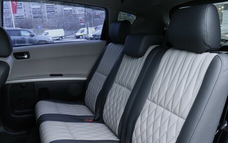 Toyota Corolla Verso I, 2006 год, 735 000 рублей, 18 фотография