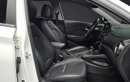 Hyundai Kona I, 2022 год, 2 405 000 рублей, 7 фотография