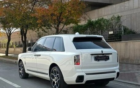 Rolls-Royce Cullinan, 2025 год, 55 700 000 рублей, 2 фотография