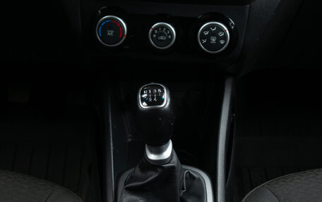 KIA Rio III рестайлинг, 2017 год, 879 000 рублей, 14 фотография