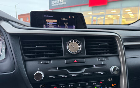 Lexus RX IV рестайлинг, 2017 год, 4 100 000 рублей, 9 фотография