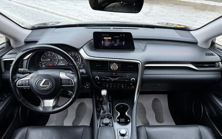 Lexus RX IV рестайлинг, 2017 год, 4 100 000 рублей, 17 фотография