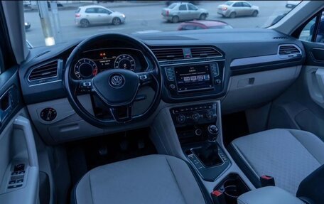 Volkswagen Tiguan II, 2017 год, 1 749 000 рублей, 20 фотография