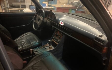 Mercedes-Benz S-Класс, 1982 год, 480 000 рублей, 11 фотография