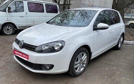 Volkswagen Golf VI, 2012 год, 950 000 рублей, 2 фотография