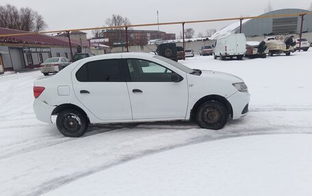 Renault Logan II, 2016 год, 330 000 рублей, 7 фотография
