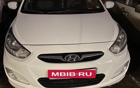 Hyundai Solaris II рестайлинг, 2012 год, 610 000 рублей, 2 фотография