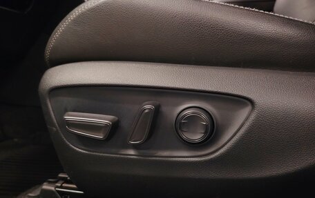 Toyota RAV4, 2021 год, 3 358 000 рублей, 9 фотография