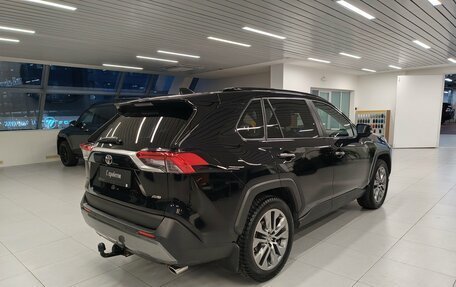 Toyota RAV4, 2021 год, 3 358 000 рублей, 2 фотография