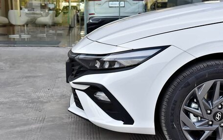 Hyundai Elantra, 2025 год, 1 990 000 рублей, 6 фотография