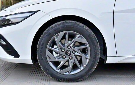 Hyundai Elantra, 2025 год, 1 990 000 рублей, 7 фотография