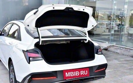 Hyundai Elantra, 2025 год, 1 990 000 рублей, 13 фотография