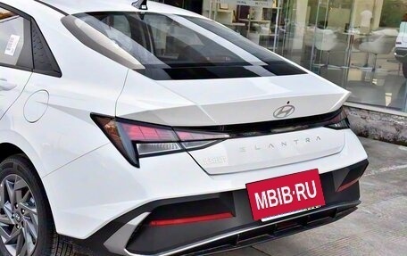 Hyundai Elantra, 2025 год, 1 990 000 рублей, 11 фотография