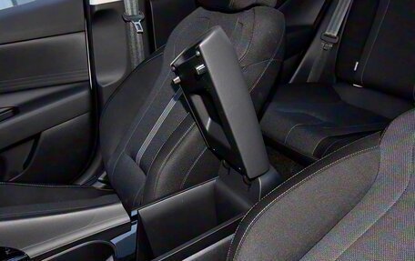 Hyundai Elantra, 2025 год, 1 990 000 рублей, 29 фотография