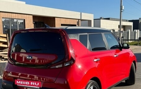 KIA Soul III, 2019 год, 1 700 000 рублей, 2 фотография