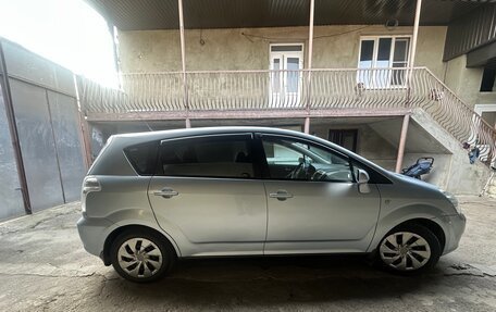 Toyota Corolla Verso I, 2005 год, 650 000 рублей, 3 фотография