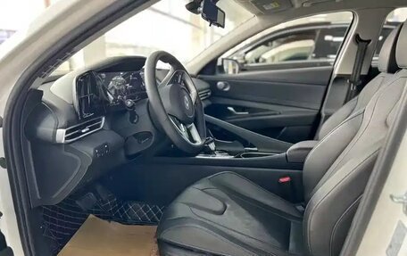 Hyundai Elantra, 2021 год, 1 200 000 рублей, 2 фотография