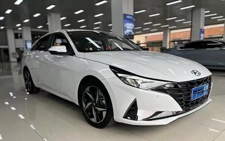 Hyundai Elantra, 2021 год, 1 200 000 рублей, 5 фотография