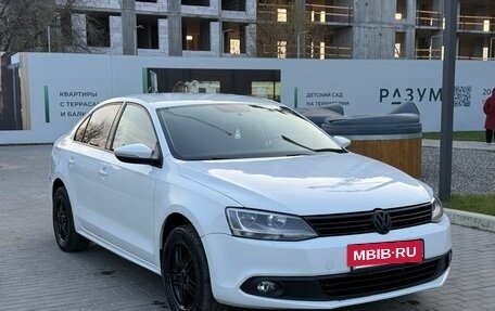 Volkswagen Jetta VI, 2012 год, 1 160 000 рублей, 13 фотография