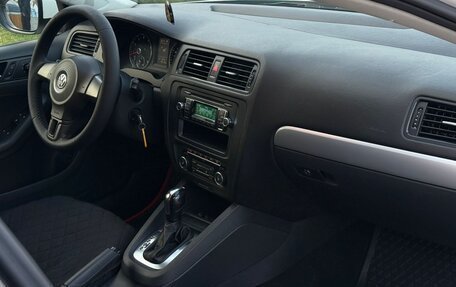 Volkswagen Jetta VI, 2012 год, 1 160 000 рублей, 18 фотография