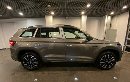 Skoda Kodiaq I, 2025 год, 4 939 000 рублей, 2 фотография