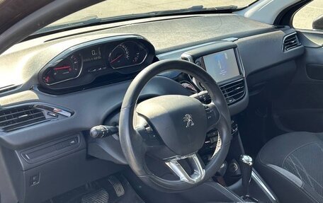 Peugeot 208 II, 2013 год, 690 000 рублей, 5 фотография