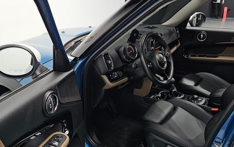 MINI Countryman II (F60), 2018 год, 1 550 000 рублей, 10 фотография