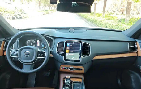 Volvo XC90 II рестайлинг, 2025 год, 6 179 000 рублей, 8 фотография