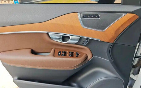 Volvo XC90 II рестайлинг, 2025 год, 6 179 000 рублей, 12 фотография