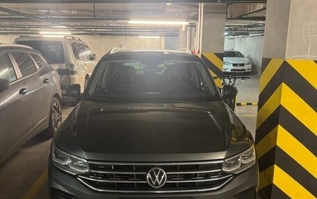 Volkswagen Tiguan II, 2020 год, 3 650 000 рублей, 9 фотография