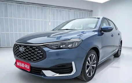 Ford Escort, 2022 год, 1 010 000 рублей, 1 фотография