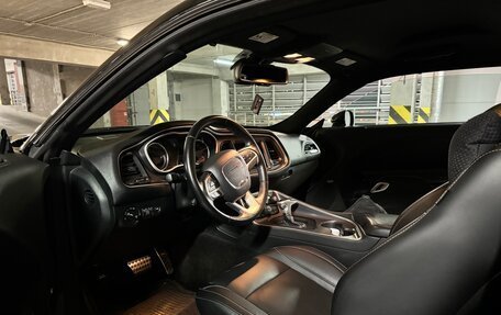 Dodge Challenger III рестайлинг 2, 2016 год, 3 450 000 рублей, 5 фотография