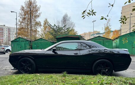 Dodge Challenger III рестайлинг 2, 2016 год, 3 450 000 рублей, 22 фотография