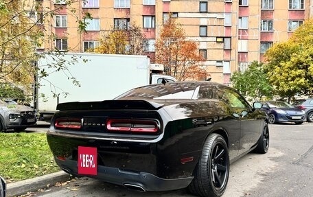 Dodge Challenger III рестайлинг 2, 2016 год, 3 450 000 рублей, 20 фотография