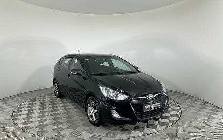 Hyundai Solaris II рестайлинг, 2011 год, 815 000 рублей, 3 фотография
