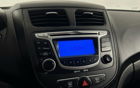 Hyundai Solaris II рестайлинг, 2011 год, 815 000 рублей, 13 фотография