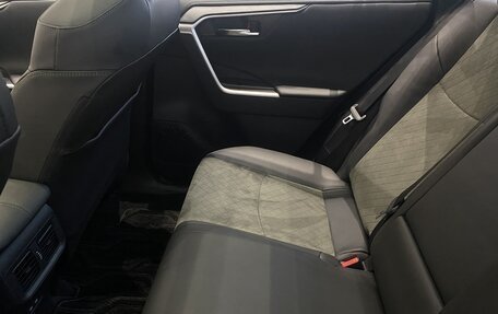 Toyota RAV4, 2025 год, 4 200 000 рублей, 13 фотография