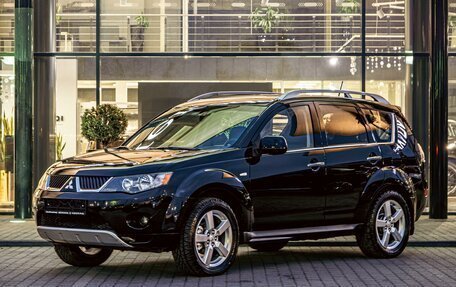 Mitsubishi Outlander III рестайлинг 3, 2008 год, 995 000 рублей, 1 фотография