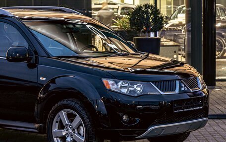 Mitsubishi Outlander III рестайлинг 3, 2008 год, 995 000 рублей, 9 фотография