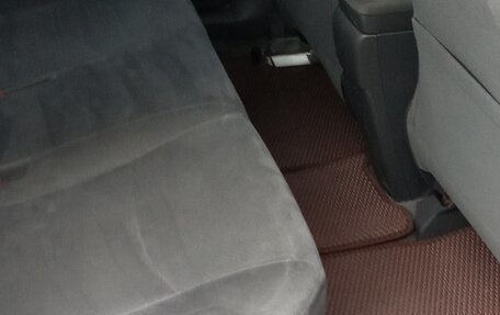 Toyota Prius, 2010 год, 1 150 000 рублей, 2 фотография