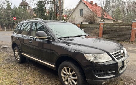 Volkswagen Touareg III, 2008 год, 1 650 000 рублей, 2 фотография