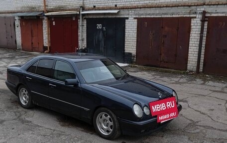 Mercedes-Benz E-Класс, 1998 год, 450 000 рублей, 5 фотография