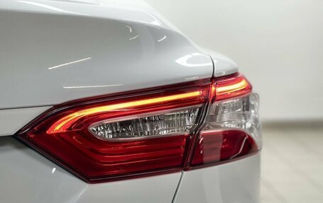 Toyota Camry, 2019 год, 2 824 000 рублей, 10 фотография