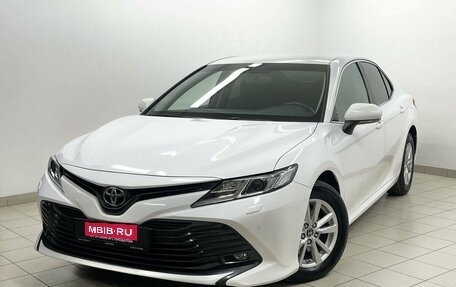 Toyota Camry, 2019 год, 2 824 000 рублей, 1 фотография