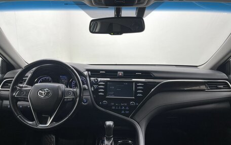 Toyota Camry, 2019 год, 2 824 000 рублей, 19 фотография
