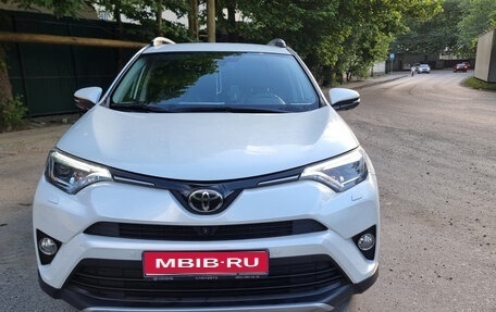 Toyota RAV4, 2018 год, 3 300 000 рублей, 1 фотография