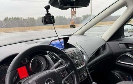 Opel Zafira C рестайлинг, 2013 год, 1 050 000 рублей, 6 фотография