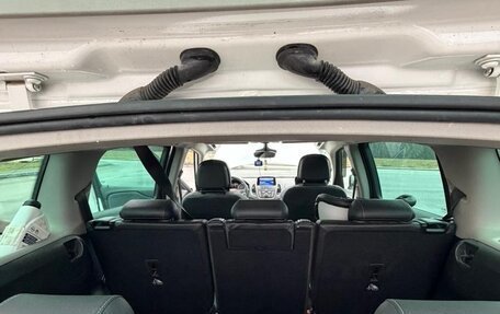 Opel Zafira C рестайлинг, 2013 год, 1 050 000 рублей, 17 фотография