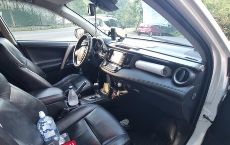 Toyota RAV4, 2018 год, 3 300 000 рублей, 6 фотография